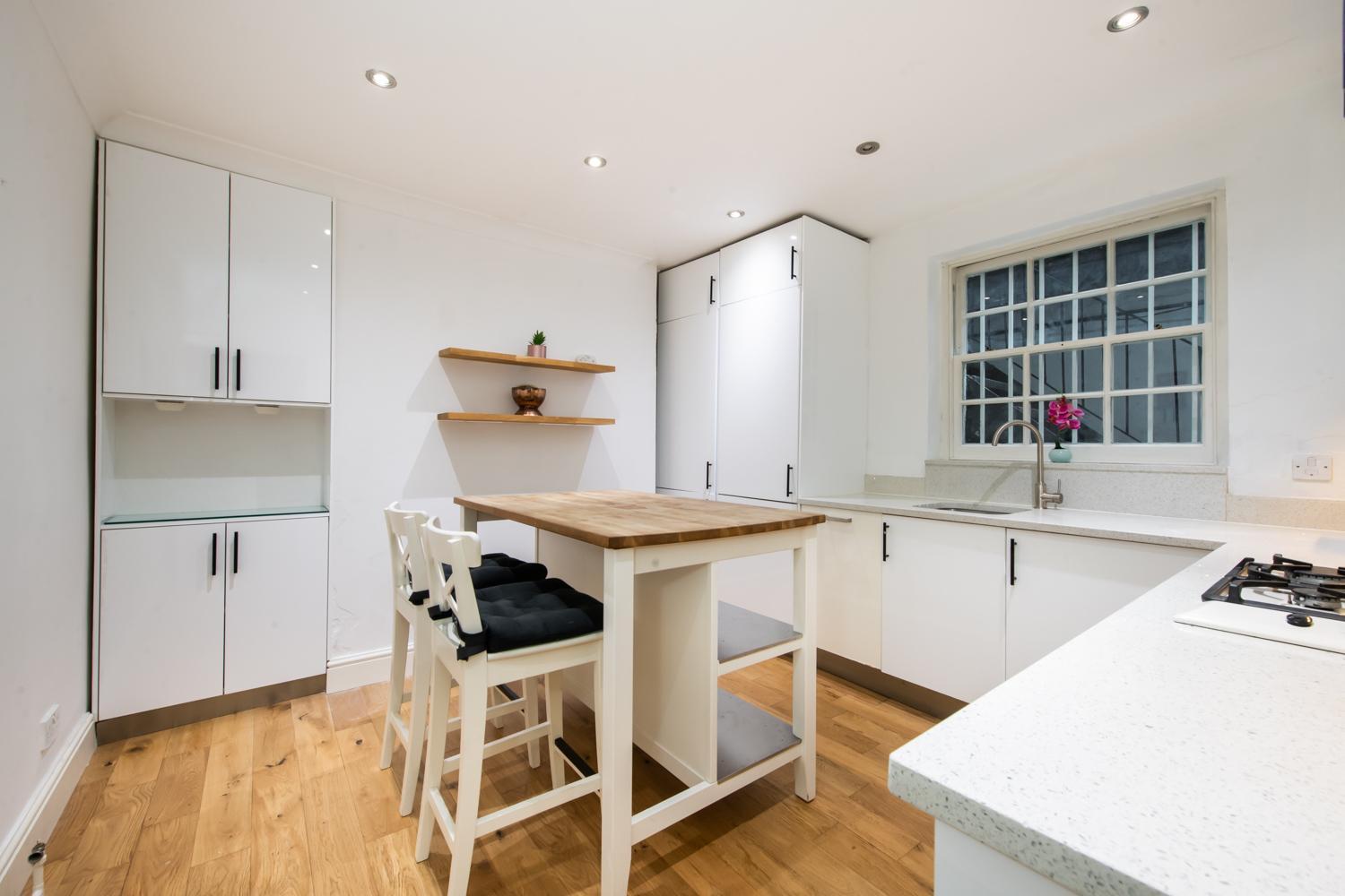 Appartamento 2-Bed In The Heart Of Camden Londra Esterno foto